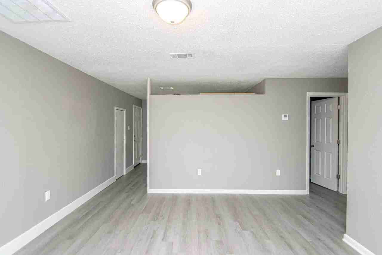7 Hiland Pl #B - Photo 7 of 29