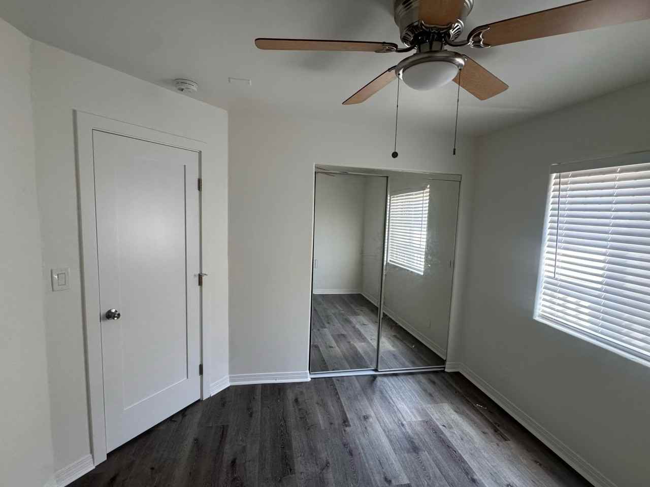 6804 11th Ave - Photo 3 of 10