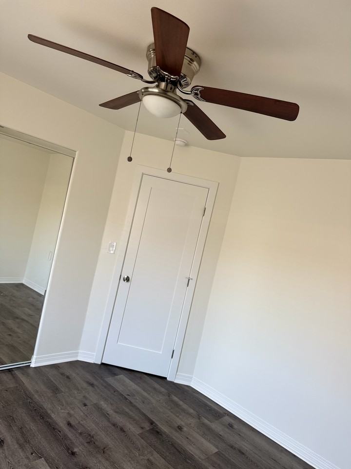 6804 11th Ave - Photo 7 of 10