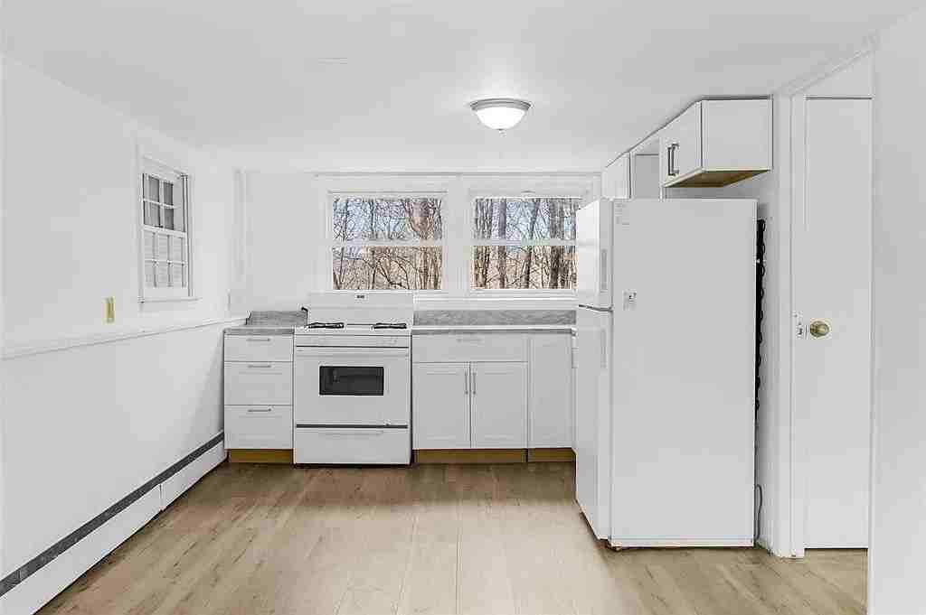 167 N Putt Corners Rd #B - Photo 4 of 13