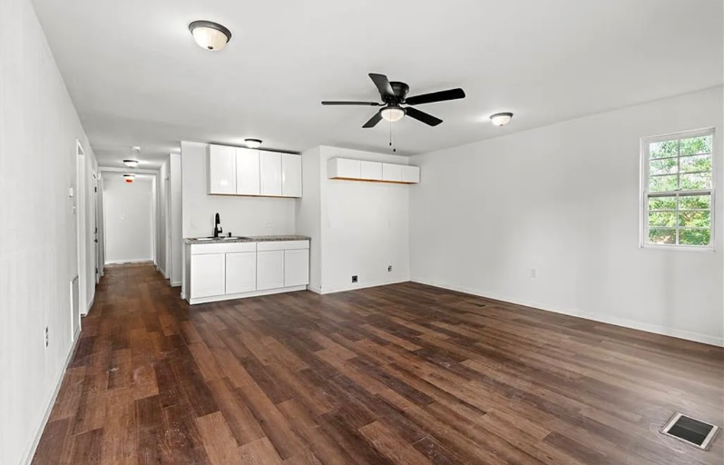 4824 Thalia St - Photo 2 of 4