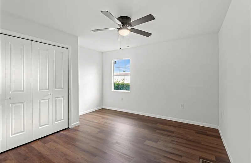 4824 Thalia St - Photo 3 of 4