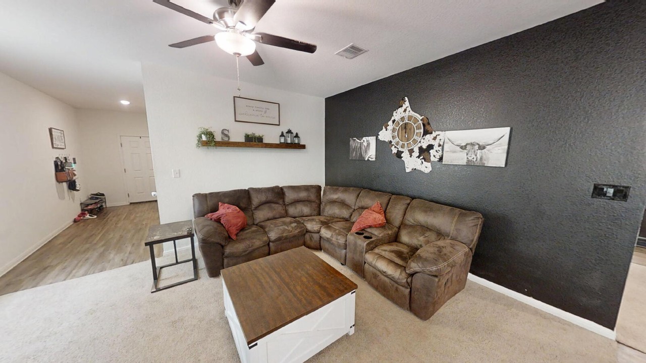241 Rainey Dr - Photo 3 of 18