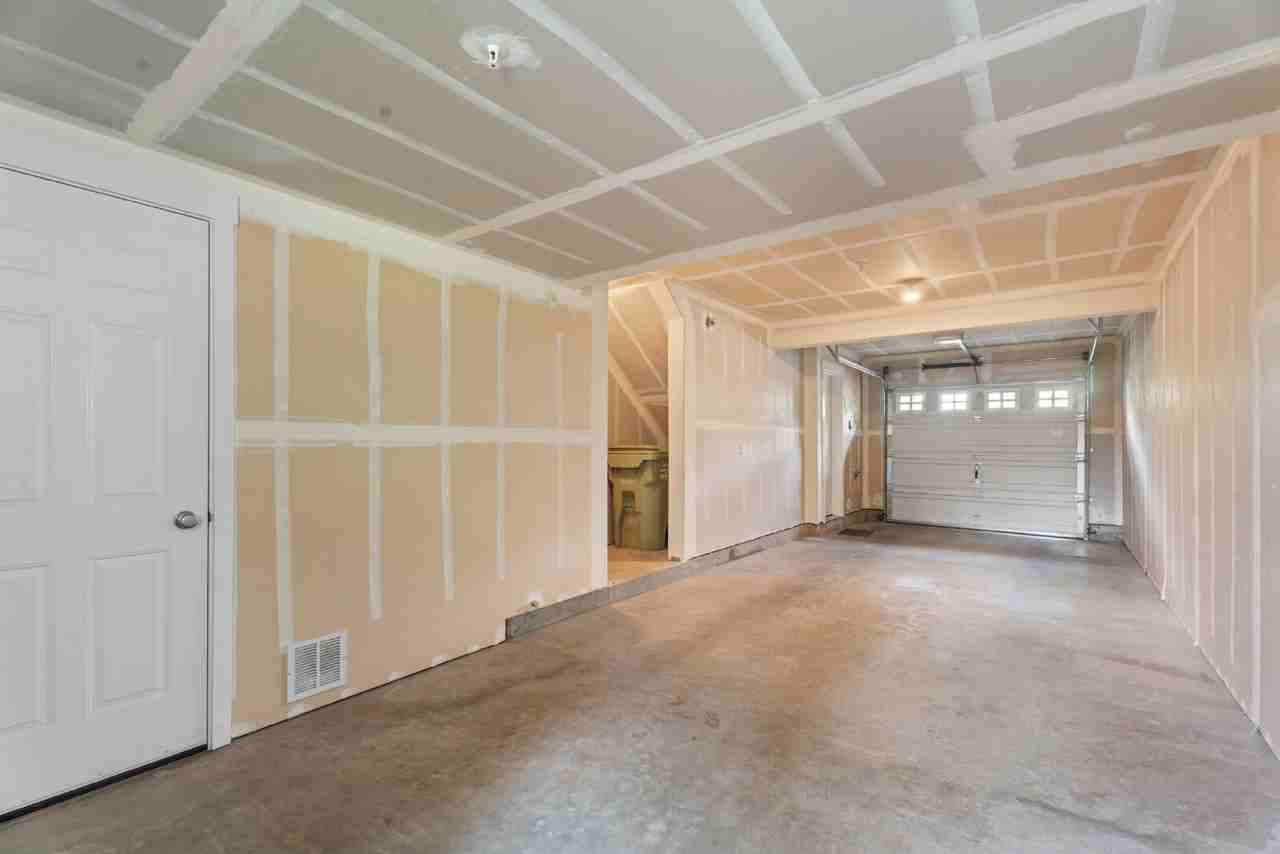 736 Nw 118th Ave #102 - Photo 4 of 31