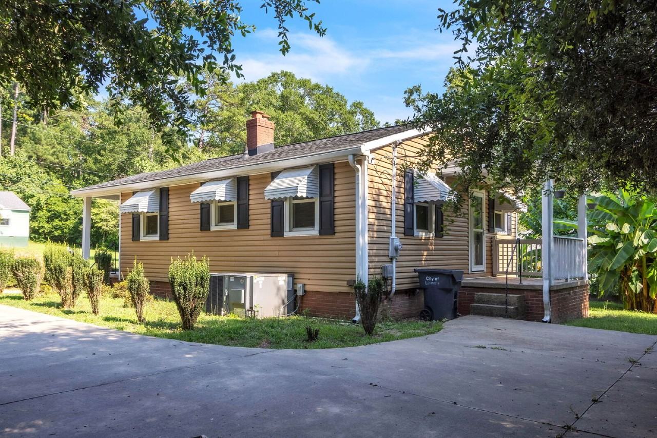 103 Constitution Ave - Photo 3 of 26