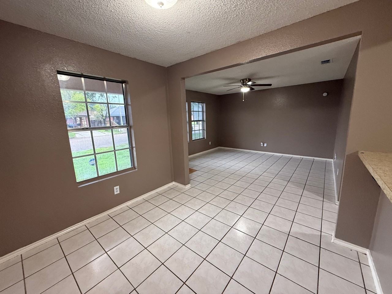 3717 Bluebird Ave - Photo 3 of 20