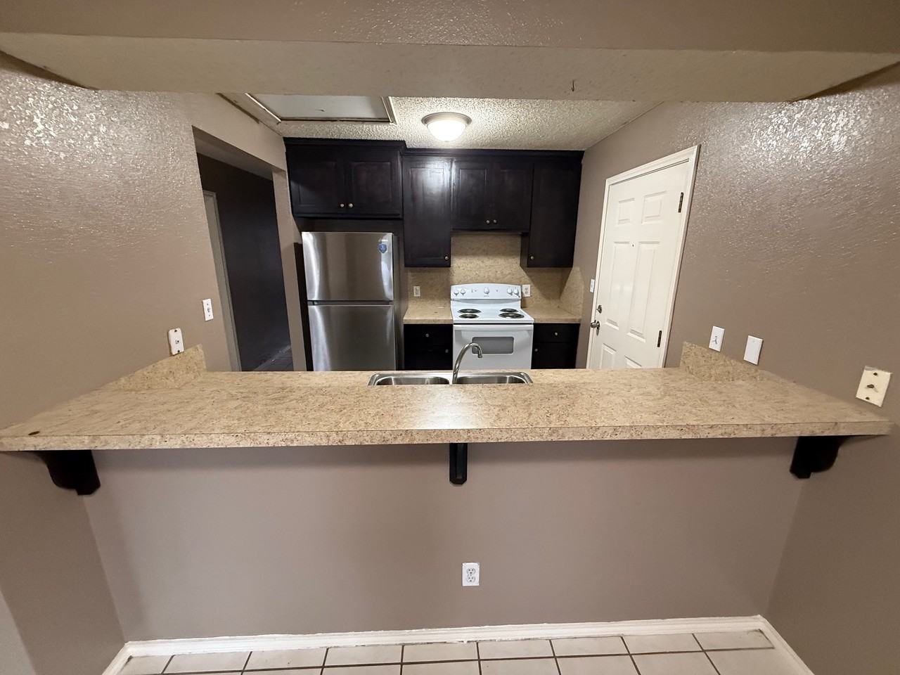 3717 Bluebird Ave - Photo 3 of 20