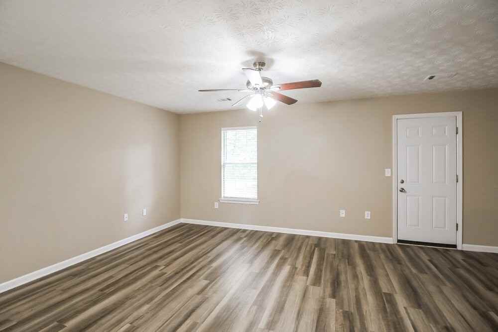 1660 Riverchase Cir Ne - Photo 6 of 17