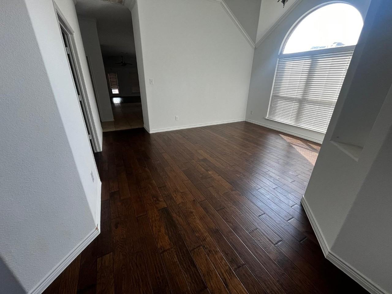1508 Pillar Bluff Way - Photo 3 of 20