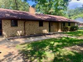 featured image of 407 Shady Bnd