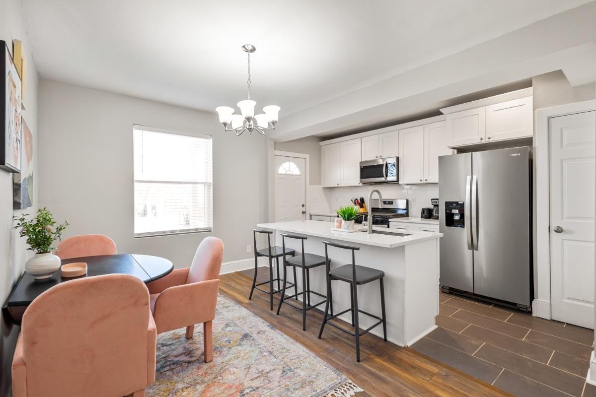 3026 West Leigh Street - Photo 6 of 12