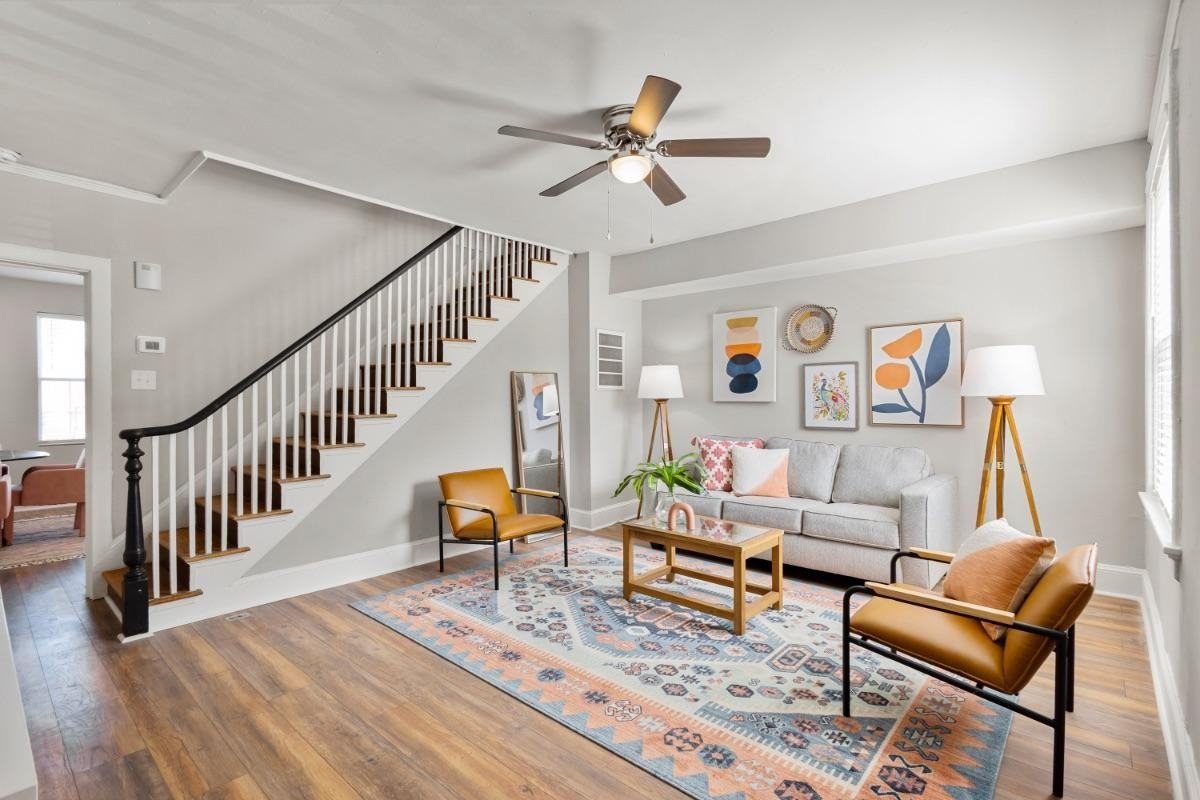 3026 West Leigh Street - Photo 2 of 12