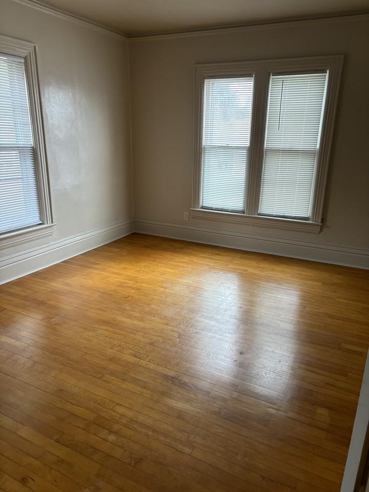 717 Scott Avenue - Photo 7 of 18