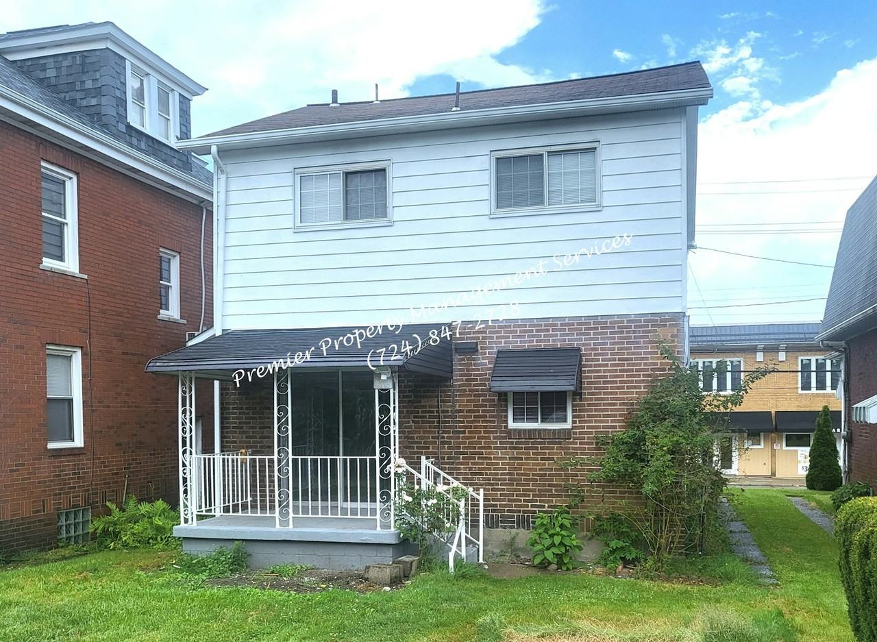 1802 Duss Ave - Photo 2 of 28