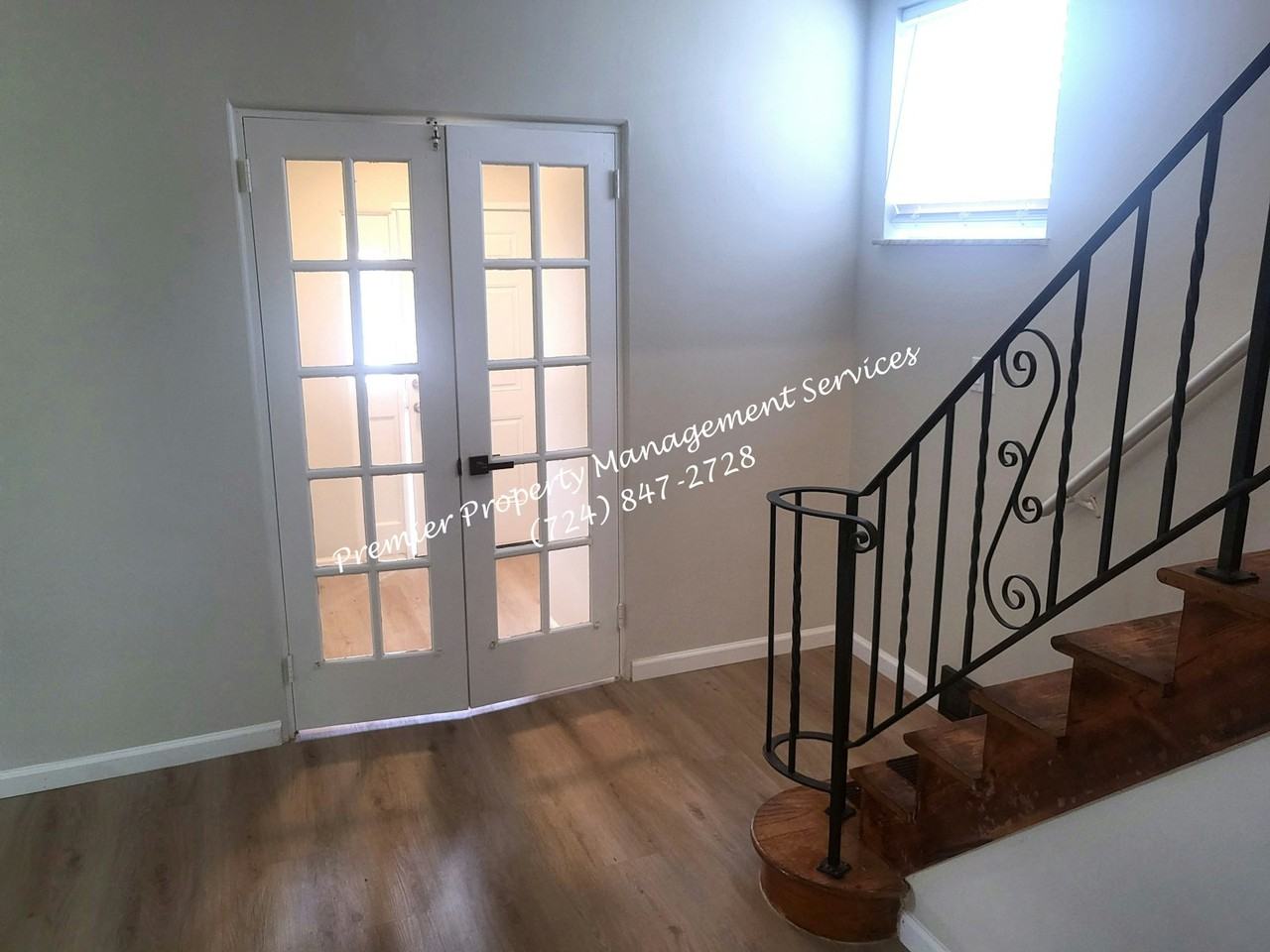 1802 Duss Ave - Photo 3 of 28