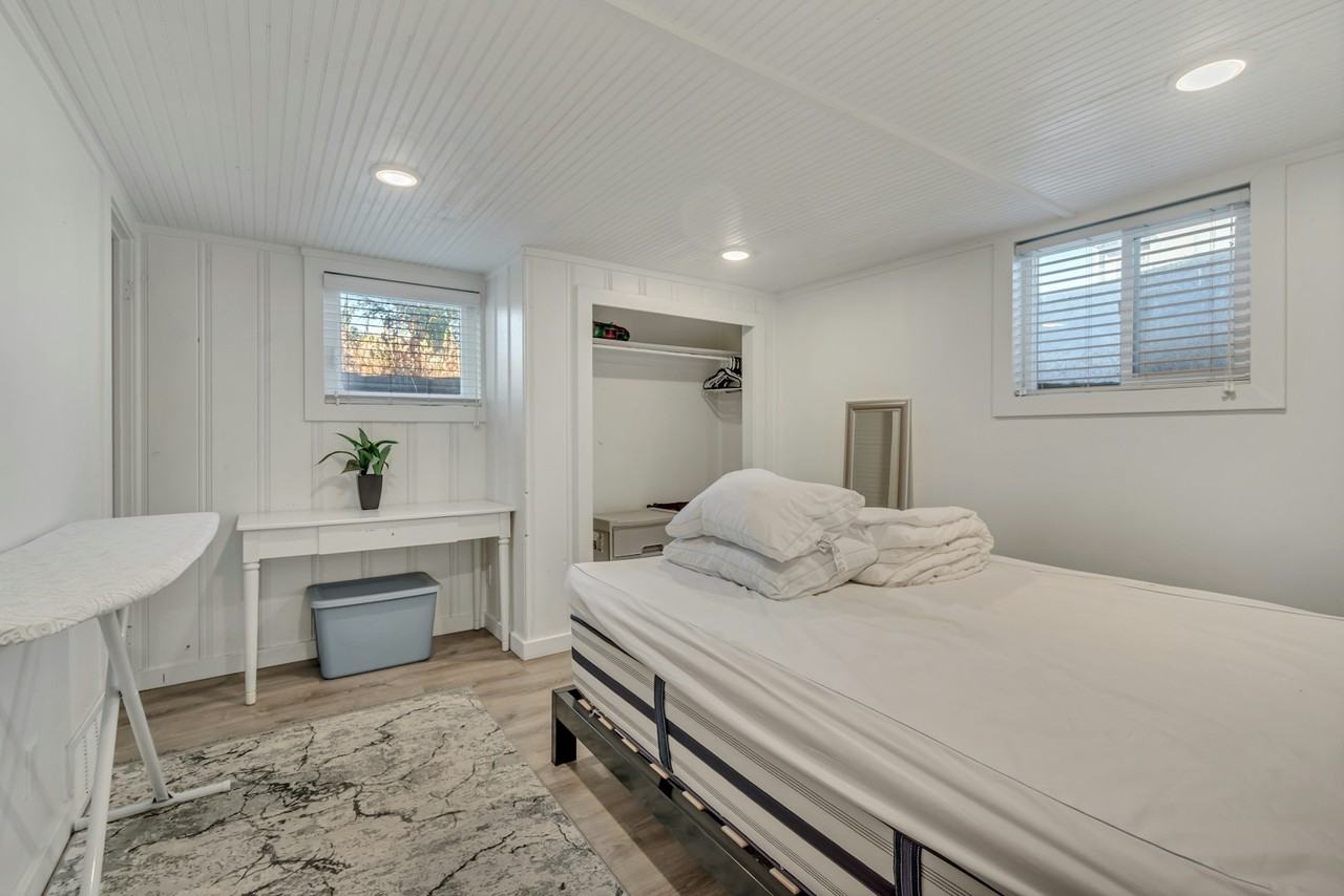1028 West Center Street - Photo 6 of 9