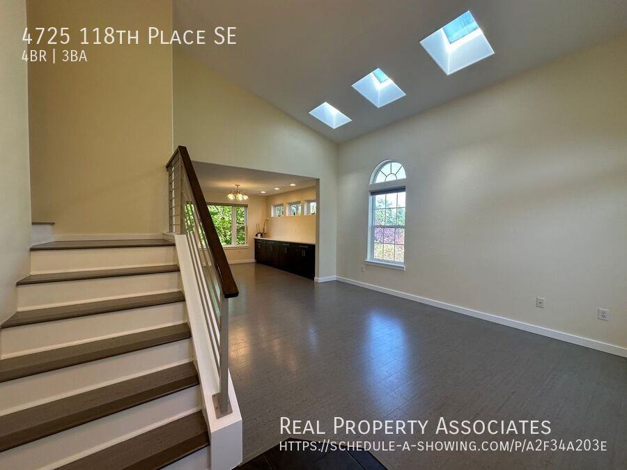 4725 118th Pl Se - Photo 2 of 29