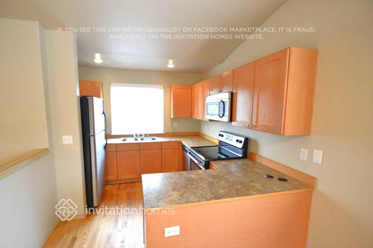 5825 S M St - Photo 3 of 8