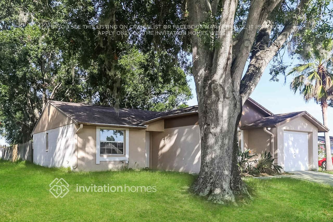 12702 Sybila Pl - Photo 3 of 16