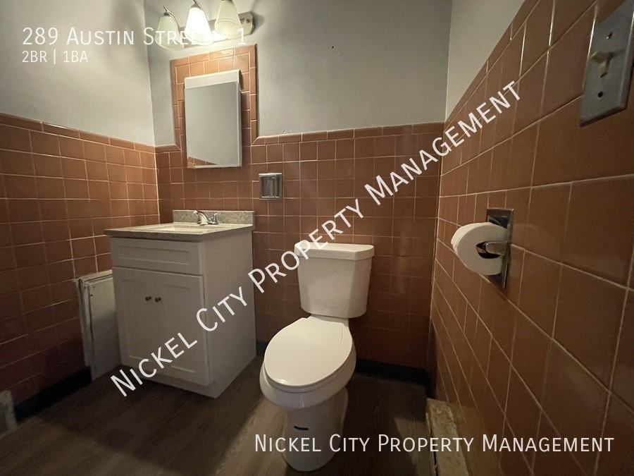 289 Austin St #1 - Photo 2 of 9