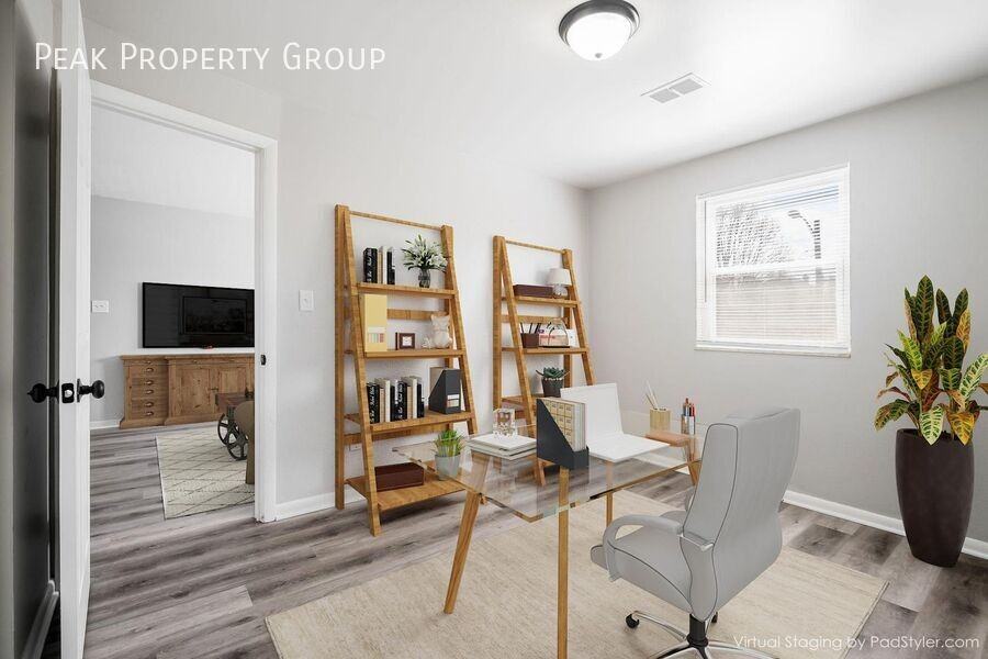 474 Elsmere St #D - Photo 7 of 14