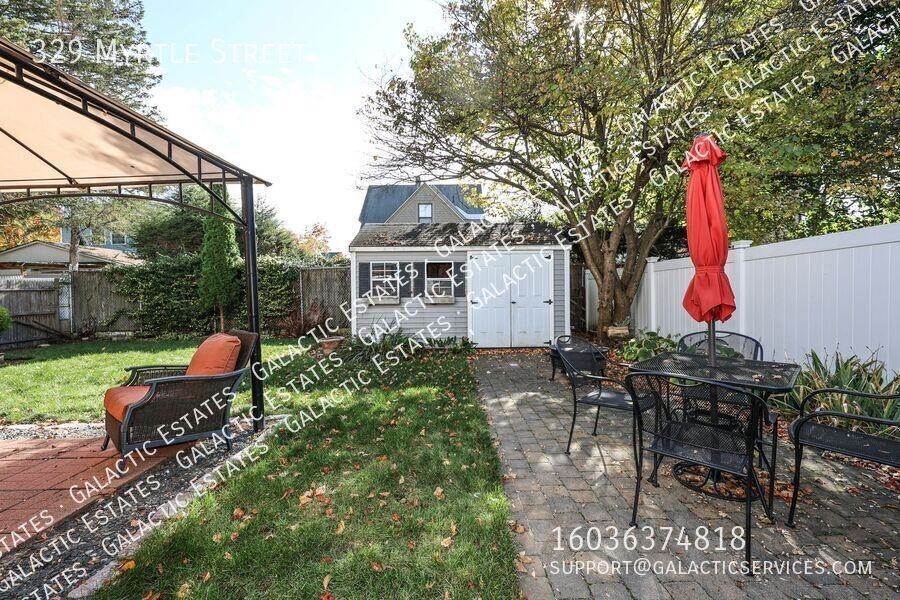 329 Myrtle St - Photo 3 of 26