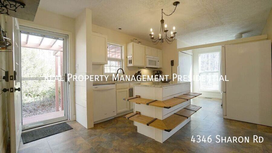 4346 Sharon Rd - Photo 3 of 30