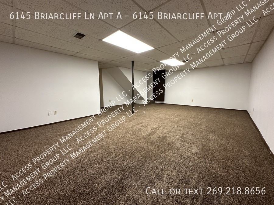 6145 Briarcliff Ln Apt A - Photo 2 of 16