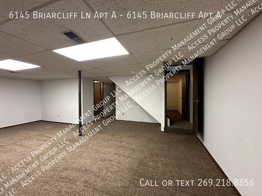 6145 Briarcliff Ln Apt A - Photo 3 of 16