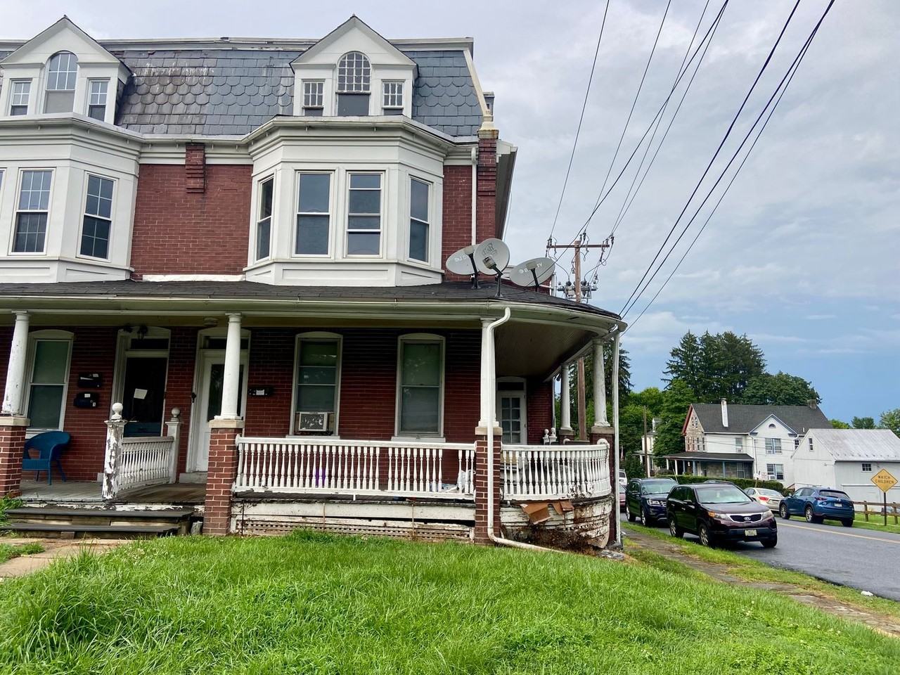 1123 E King St #2 - Photo 2 of 11