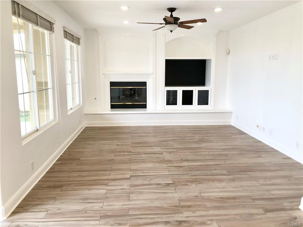 24 Tesoro - Photo 2 of 8