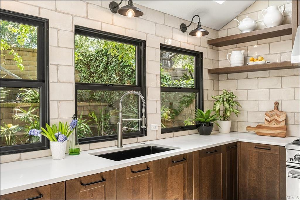 28041 Sheffield - Photo 2 of 8