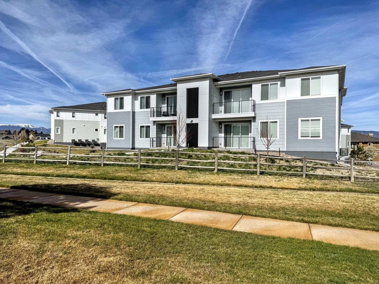 3865 Presidio Pt #101