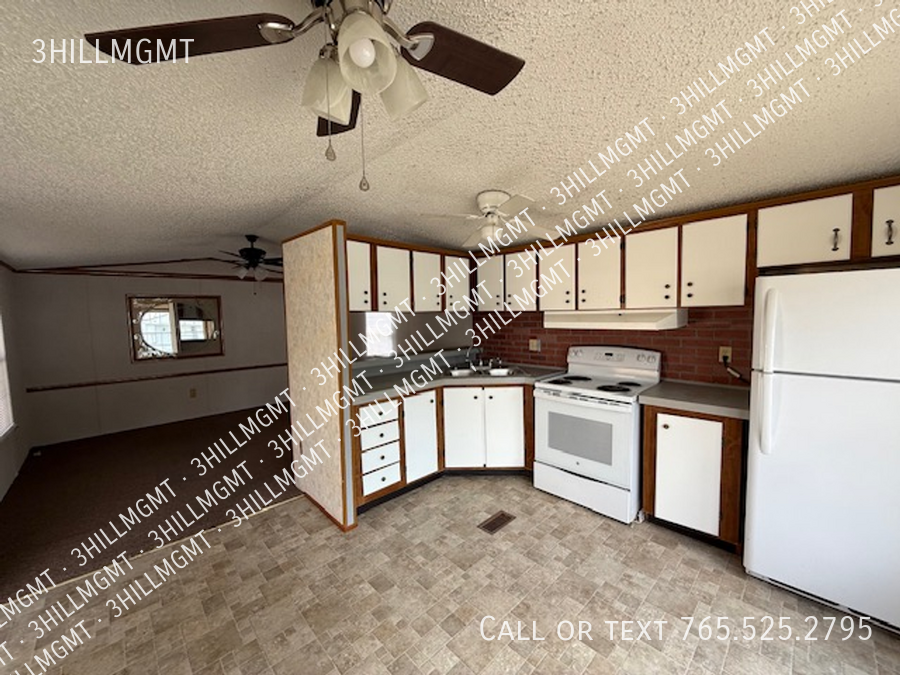 272 Valley Brook Cir #13 - Photo 2 of 12