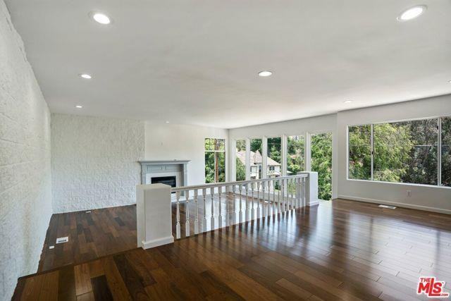 9665 Heather Rd - Photo 3 of 8