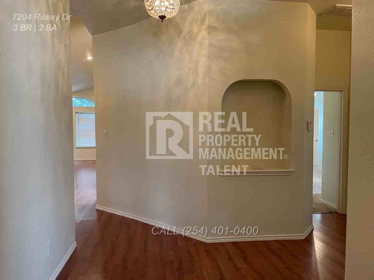 7204 Rickey Dr - Photo 3 of 16