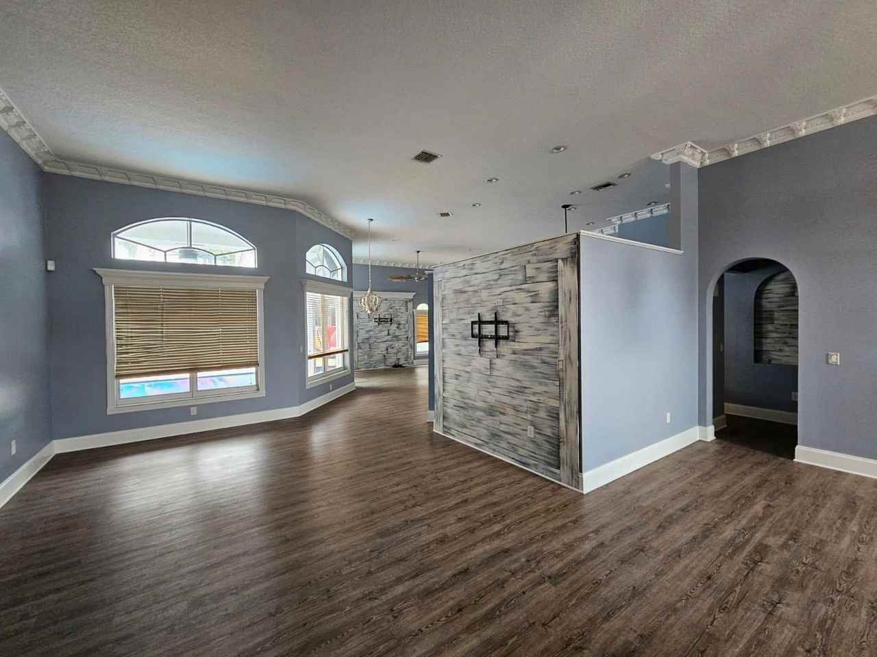 Nw 22nd Ct - Photo 3 of 8