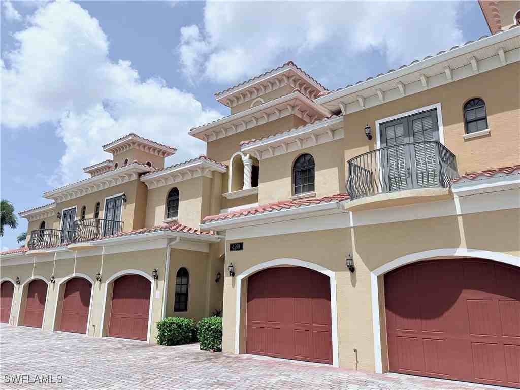 4910 Sw 17th Pl ##6b - Photo 2 of 23