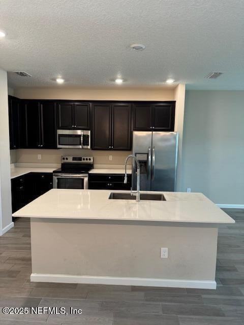 12634 Josslyn Ln - Photo 3 of 11