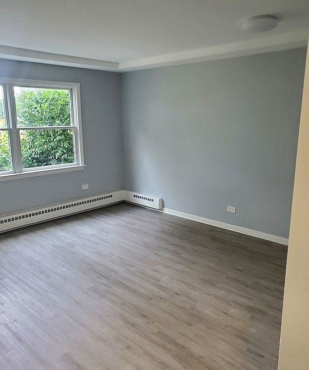 390 Executive Dr #104 - Photo 4 of 5