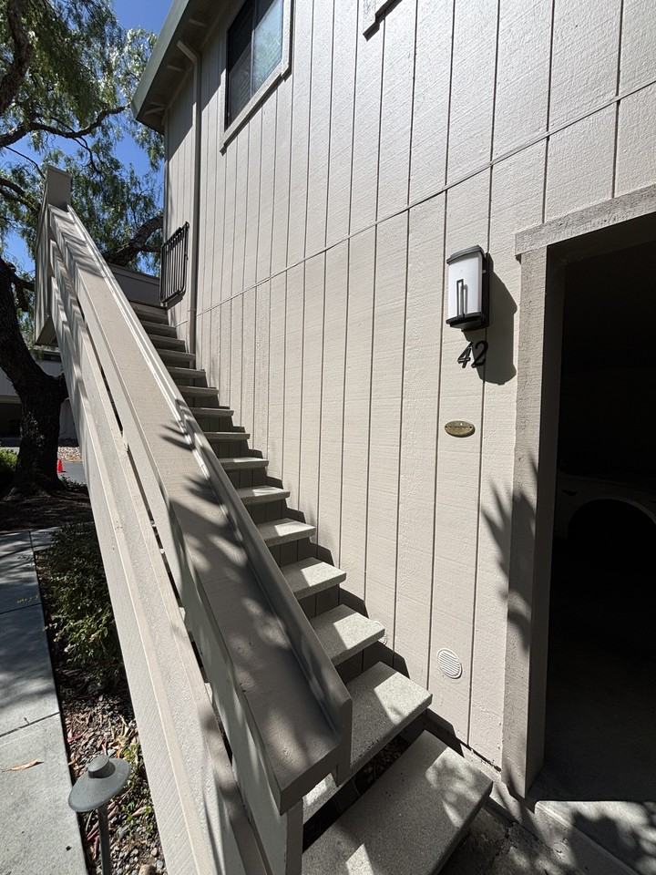 42 Wharf Cir - Photo 2 of 20