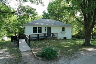 1104 N 1200 Rd - Photo 1 of 1