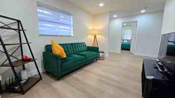 featured image of Ne 12th Ave