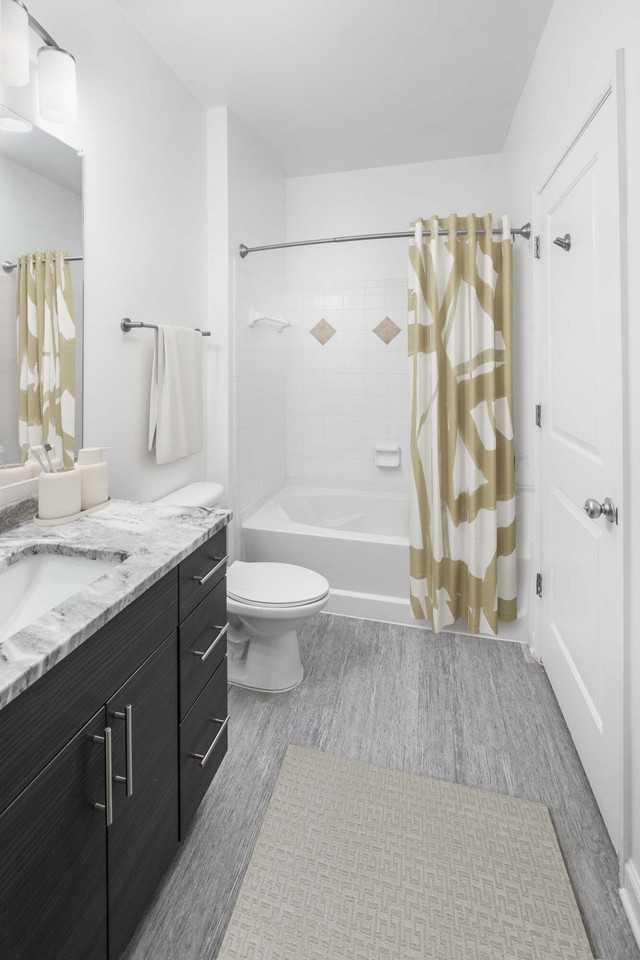 Camden Dulles Station - Photo 7 of 48