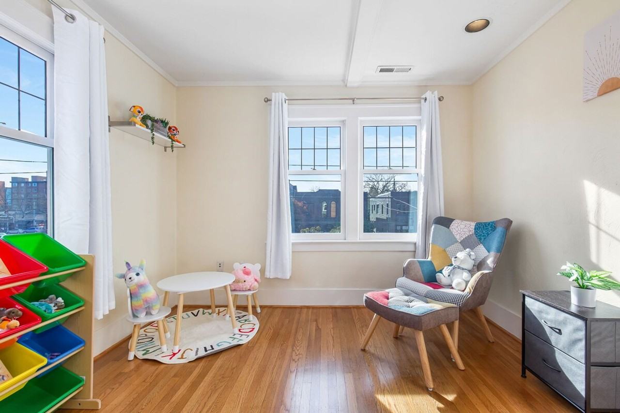 710 10th Ave E #1035931P - Photo 4 of 44