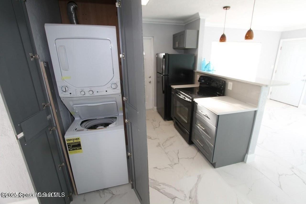 417 Jefferson Ave 417 - Photo 3 of 10