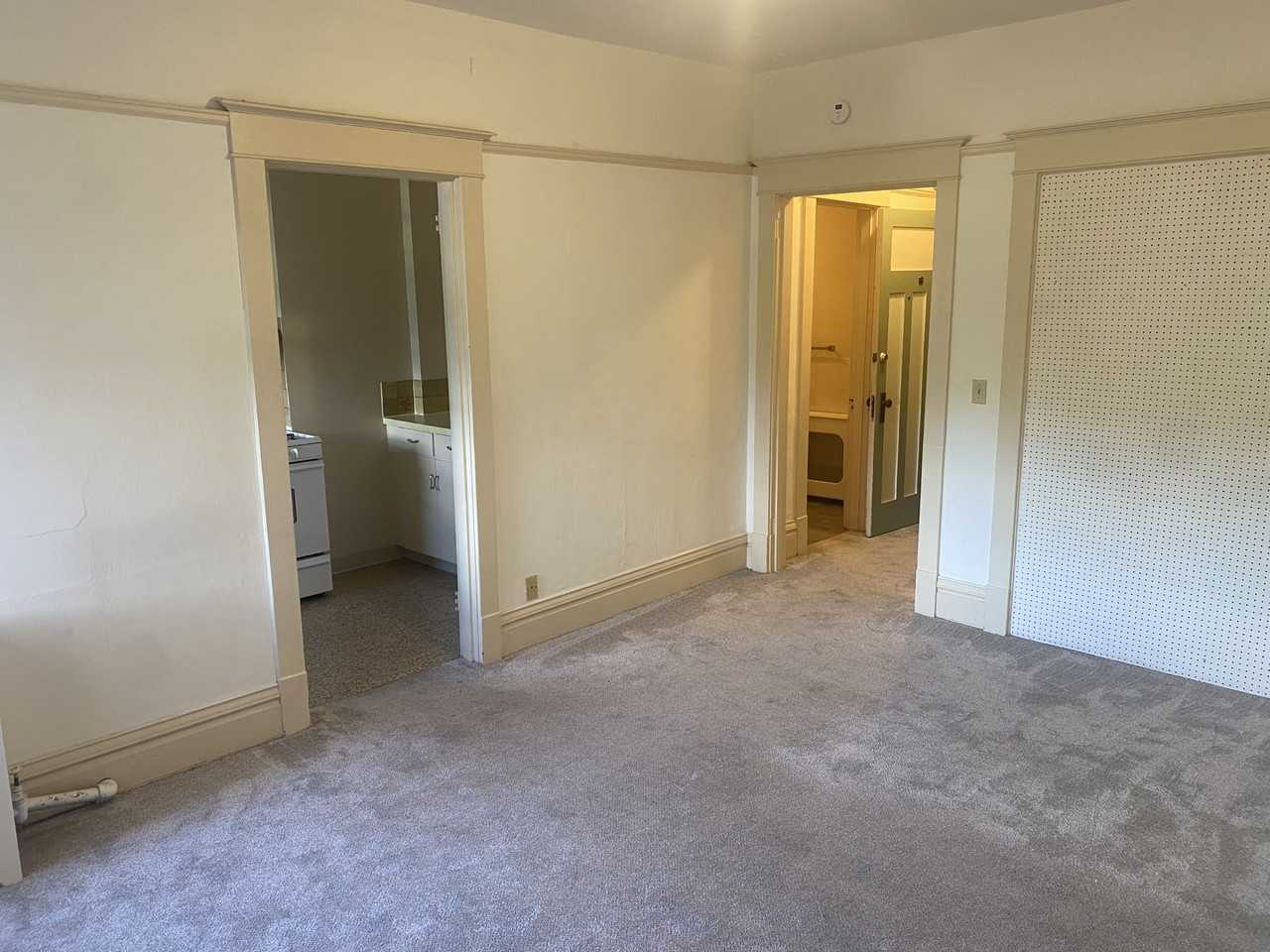 311 North Broadway Street - Photo 5 of 24