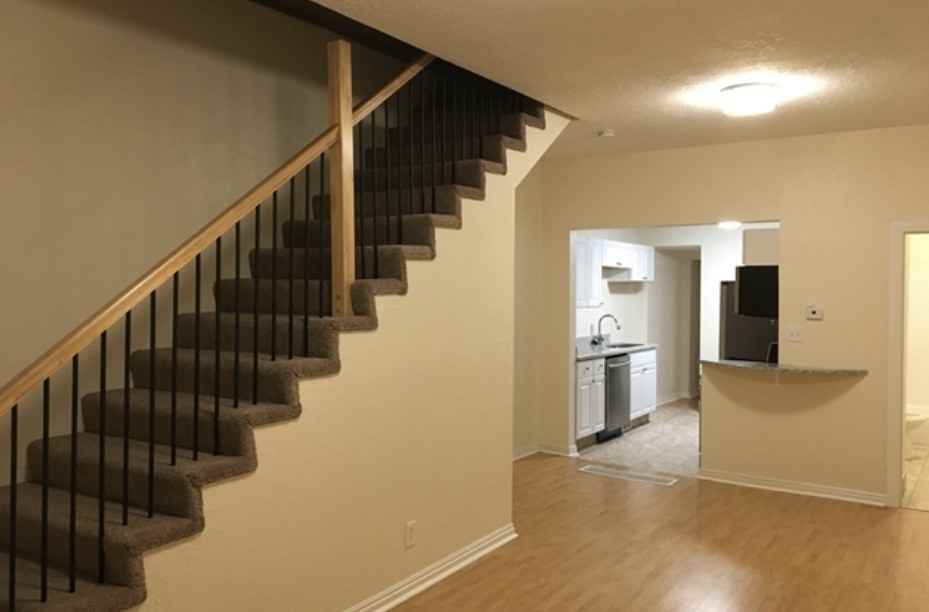 530 South Windsor Street - Photo 2 of 21