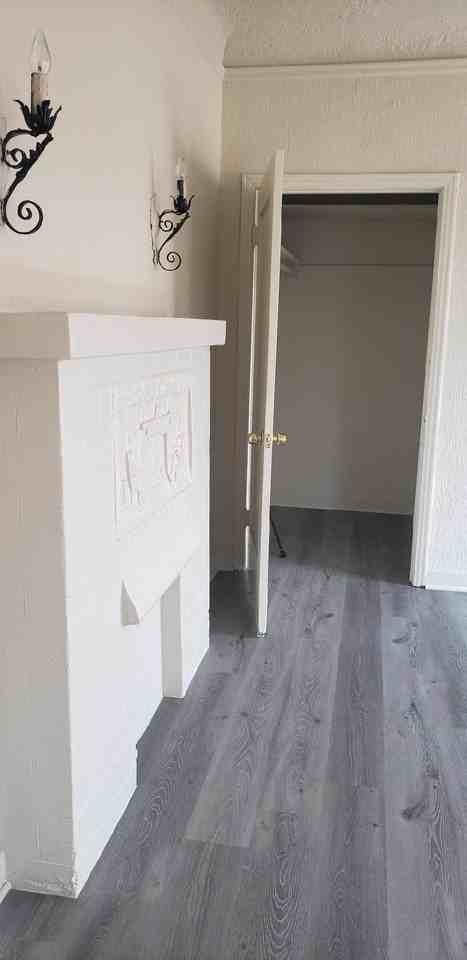 3414 East 7th Street - Photo 2 of 20