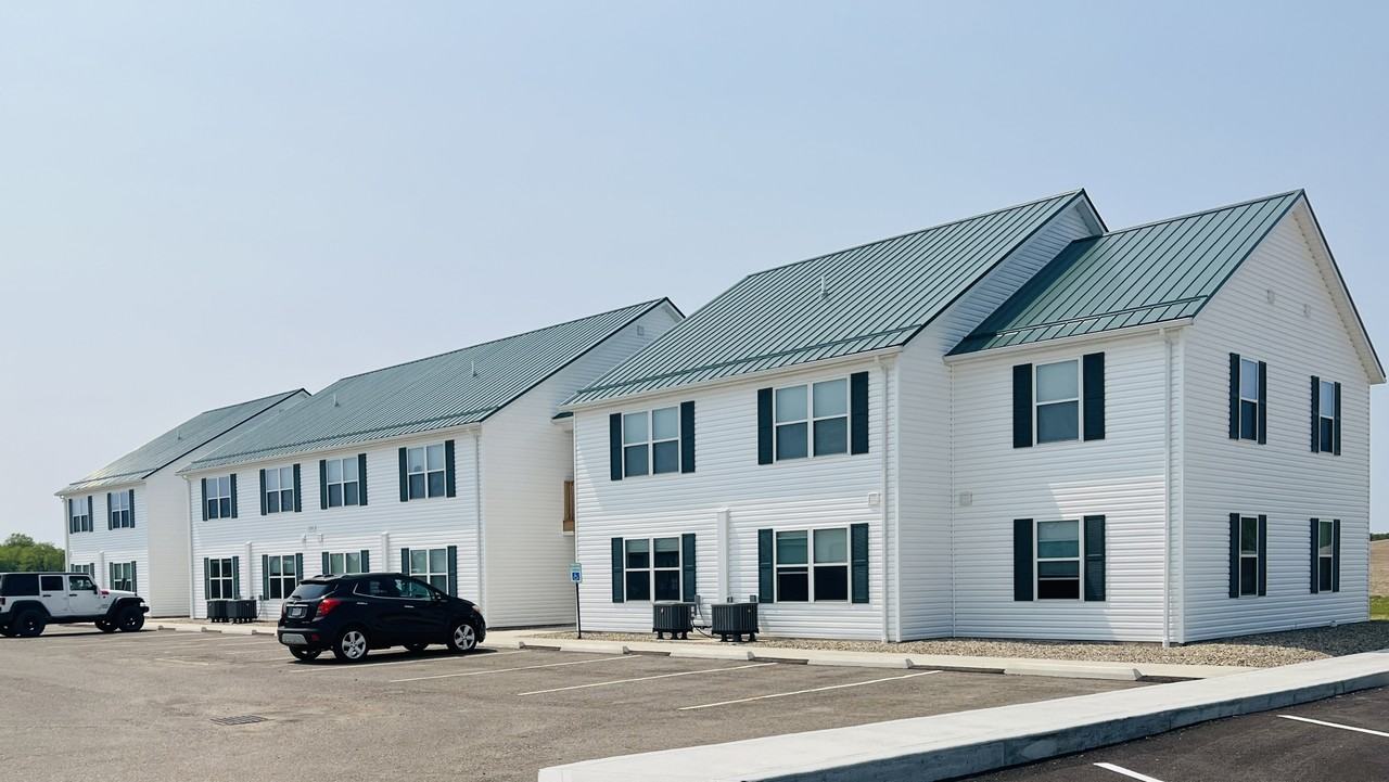 6196 Commerce Drive - Photo 2 of 3